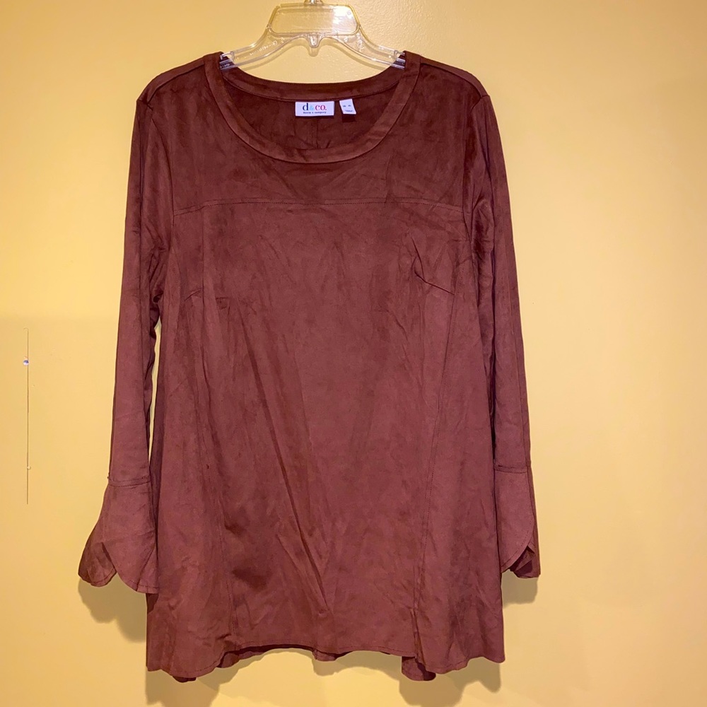 Breathable, long sleeve brown top. Denim & Co